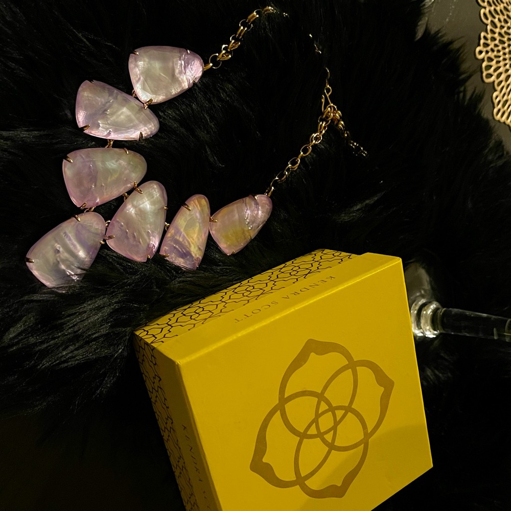 Kendra Scott Harlow Lilac statement necklace